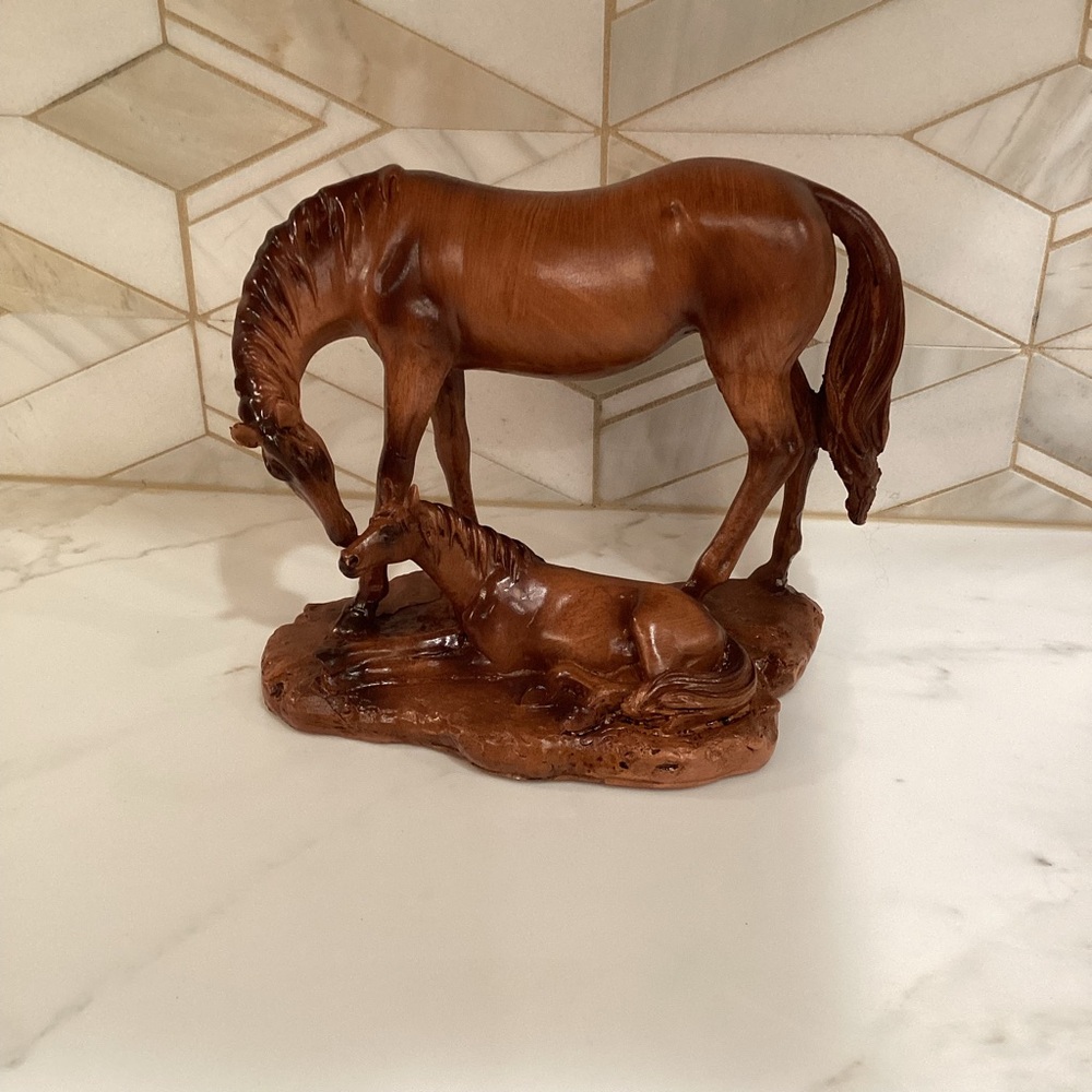 Cuticate Horse Pony Statue Animal Resin Figurine